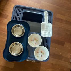 Litter Box  and Poopy Scooper Feeding Bowls 