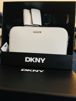✨ DKNY White Pebbled Leather Crossbody  Set ✨