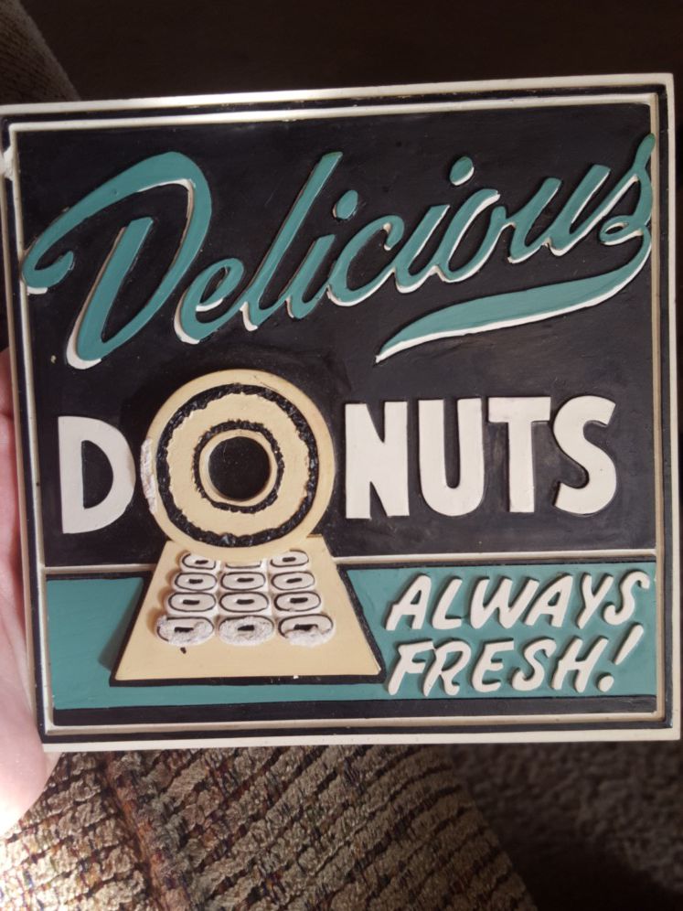 kitchen decor/donuts