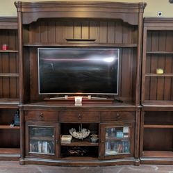 BAER'S Furniture Large Wooden Entertainment Center