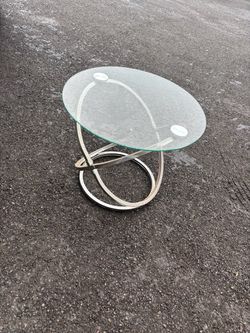 Round Glass Top Side Table with Chrome Base