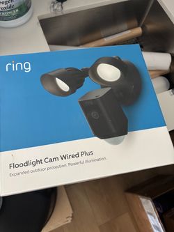 ** RING Floodlight Cam Wired Plus ** BLACK