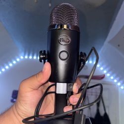 Yeti Microphone 