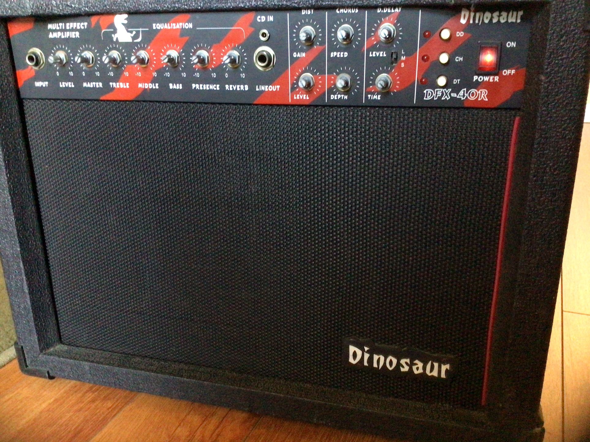 Dinosaur DFX-40R Combo Amplifier & Rocktron Combo Cabinet w/Speakers ONLY