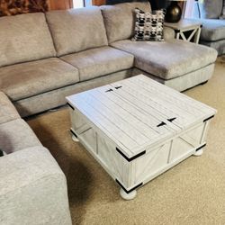 Entertainment Stylish Chaise Sectional! 