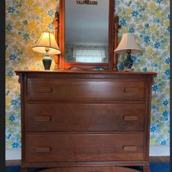 Vintage Mid Century Dresser With Mirror