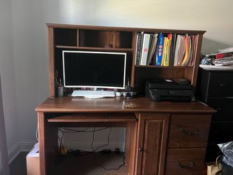 Study table with hedge
