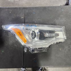 GMC Acadia Headlight Right Passenger Side 2017 2018 2019 2020 Part $290