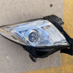Cadillac Xts Headlight 