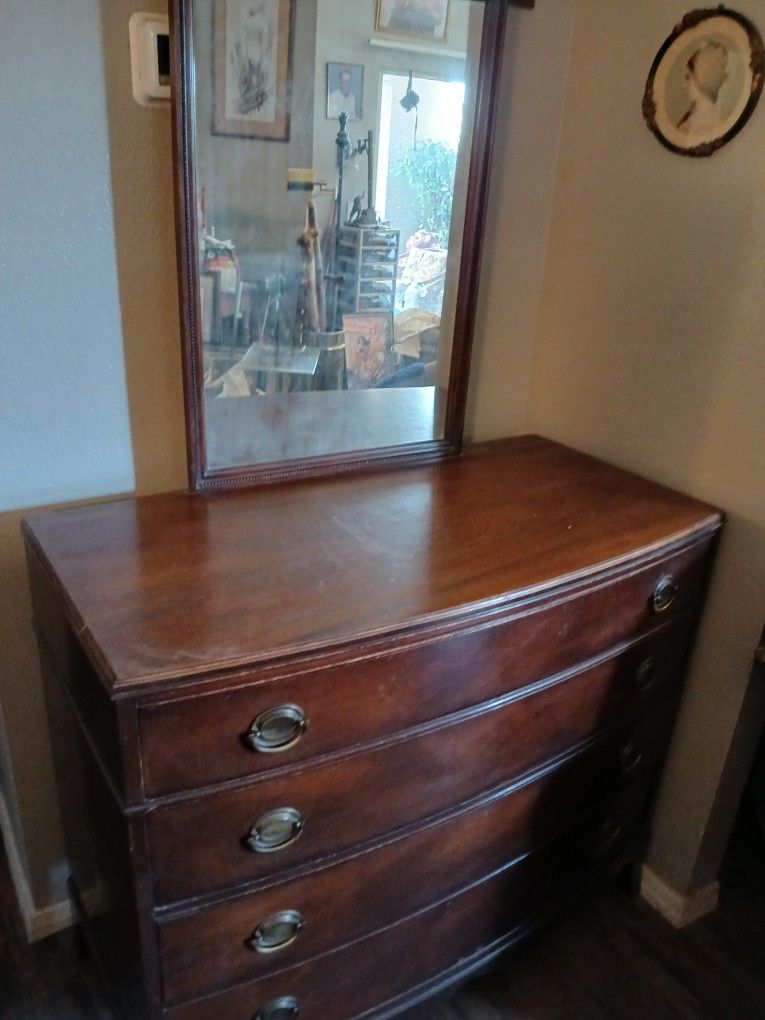 Drexel Antique Bowed Front Dresser With Mirror
