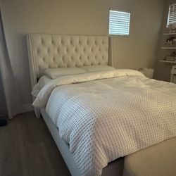Upholstered Queen Bed Frame 