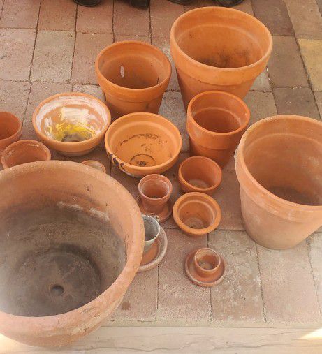 Ceramic Pots  Different  Sizes  $15