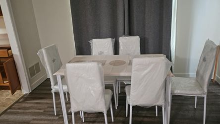 NEW Dining Table Set with 6 Chairs