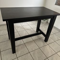 Desk W/ Adjustable Height Chair 
