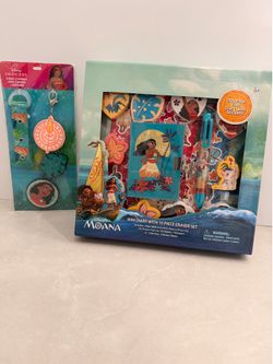 Disney Moana Gift Set Diary Kit & Princess Charm Lanyard New