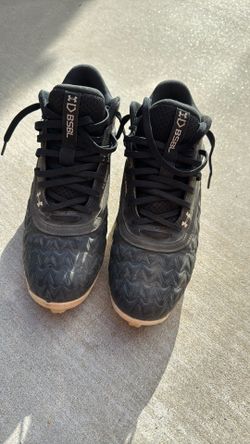 UnderArmour Boys Baseball Cleats 6.5