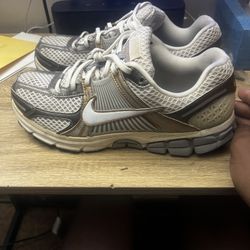 Nike Air Zoom Vomero 5 'Metallic Pewter Gold'
