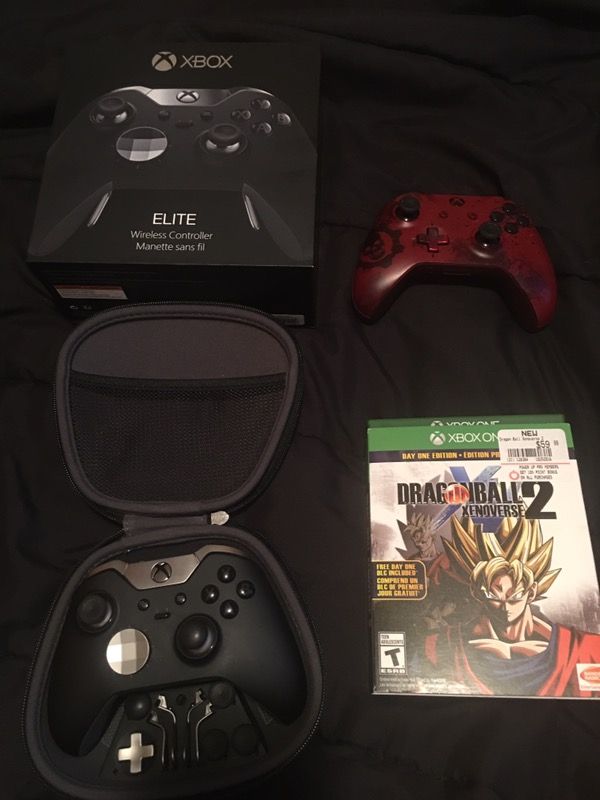 Xbox one game and two controllers new