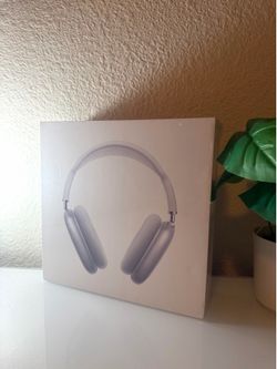 Brand New Sealed AirPod Max - Silver