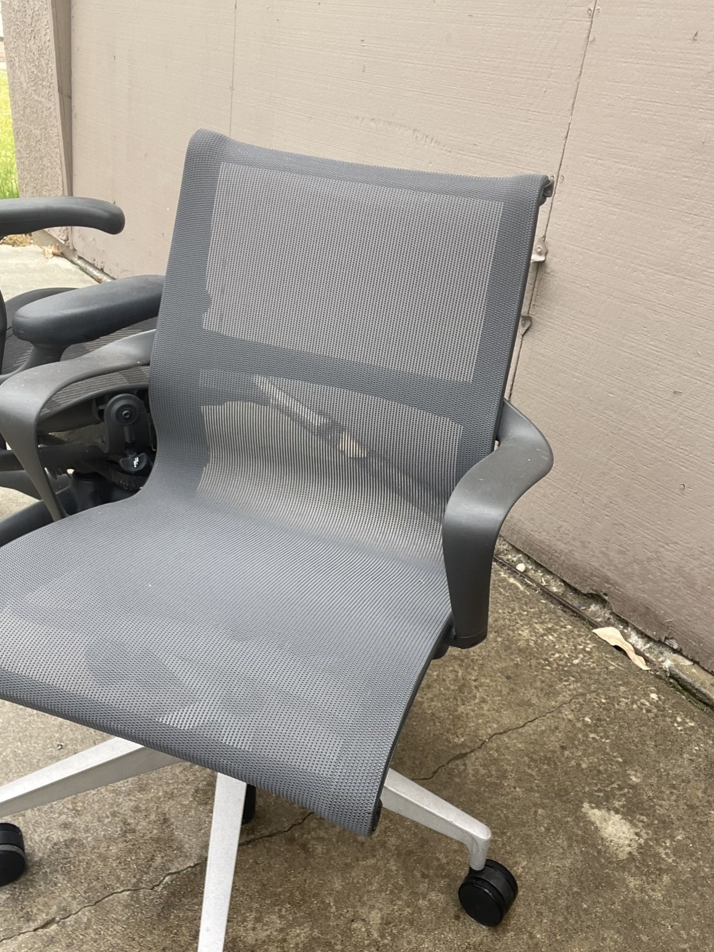 HERMAN MILLER SETU OFFICE CHAIRS , MULTIPLE AVAILABLE , EXCELLENT CONDITION  $80ea