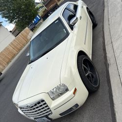 2010 Chrysler 300