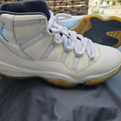 Jordan 11's Size 10