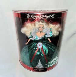 MATTEL 1995 HOLIDAY BARBIE DOLL---PRICE IS FIRM