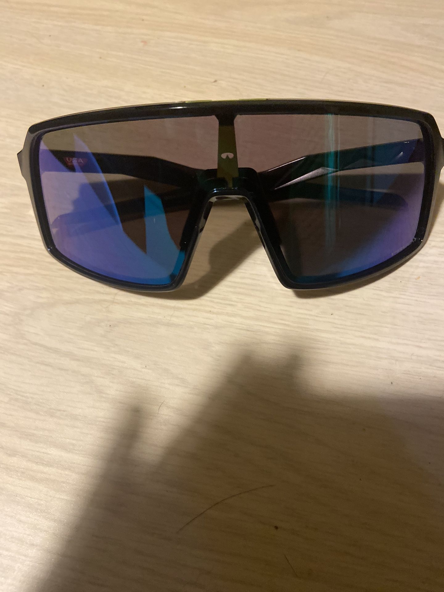 OAKLY sutro Prizm Sunglasses