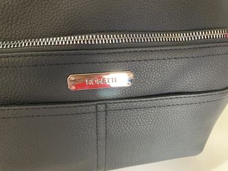 Black shoulder purse