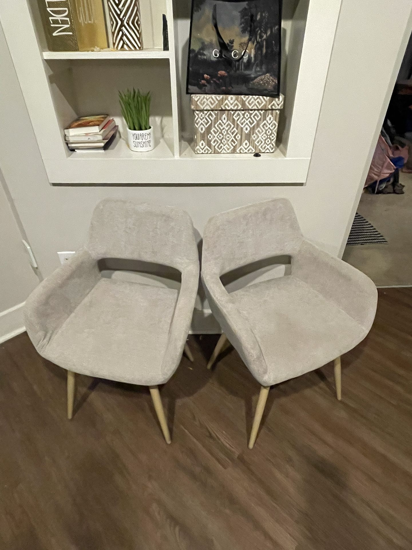 2 Set Modern Chairs