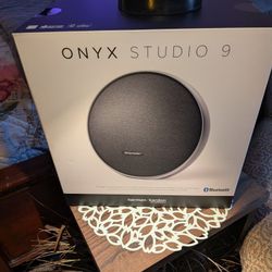 Onyx Studio 9.           Bluetooth Speaker 