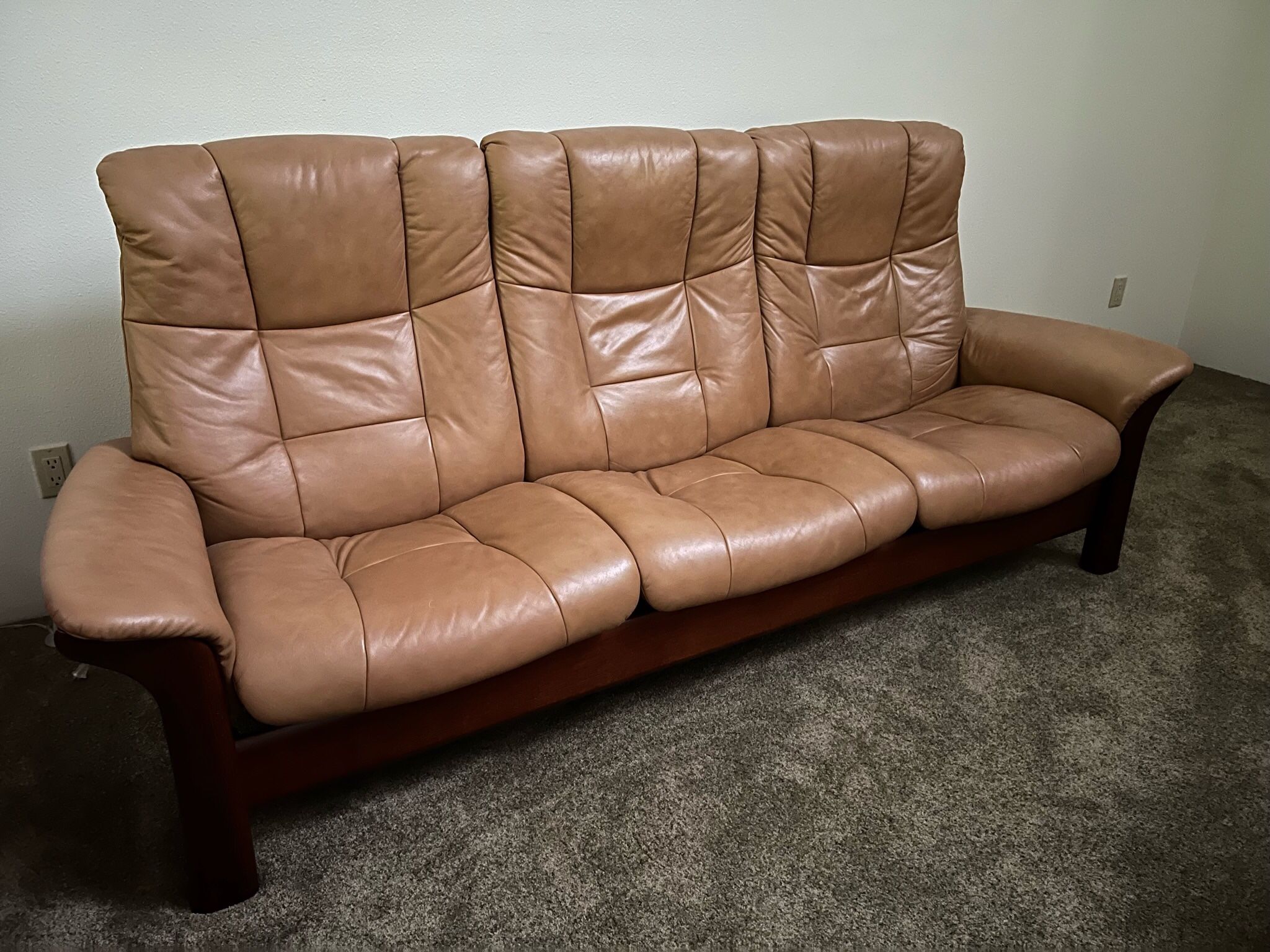 Stressless Sofa by Ekornes