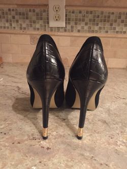 Guess dress shoes. Size 10. In Great Condition