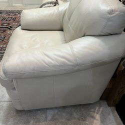 Beautiful Cream Couch 