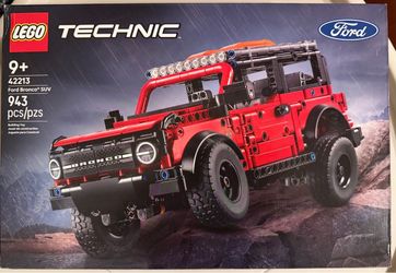 LEGO Technic Ford Bronco SUV Set 42213