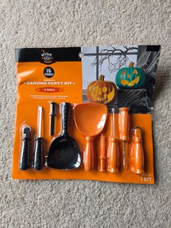Halloween Pumpkin Carving Party Kit 9 Tools 16 Stencils NEW