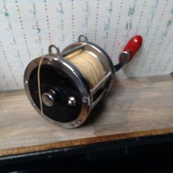Vintage Penn Senetor Reel