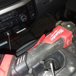 Milwaukee m18 grinder with battery no charger