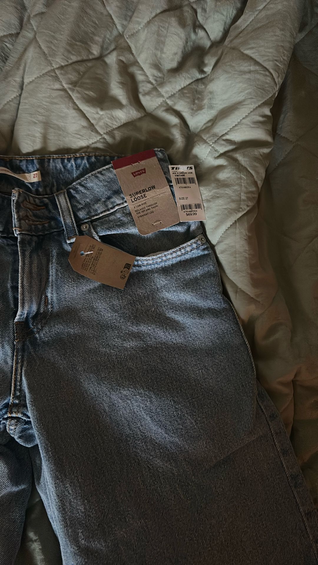 Levi’s superlow loose jeans