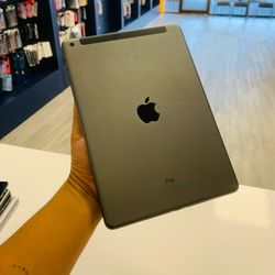 IPad 7th gen 32GB Wi-Fi lte