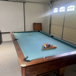 Official 8ft Solid Pool Table 