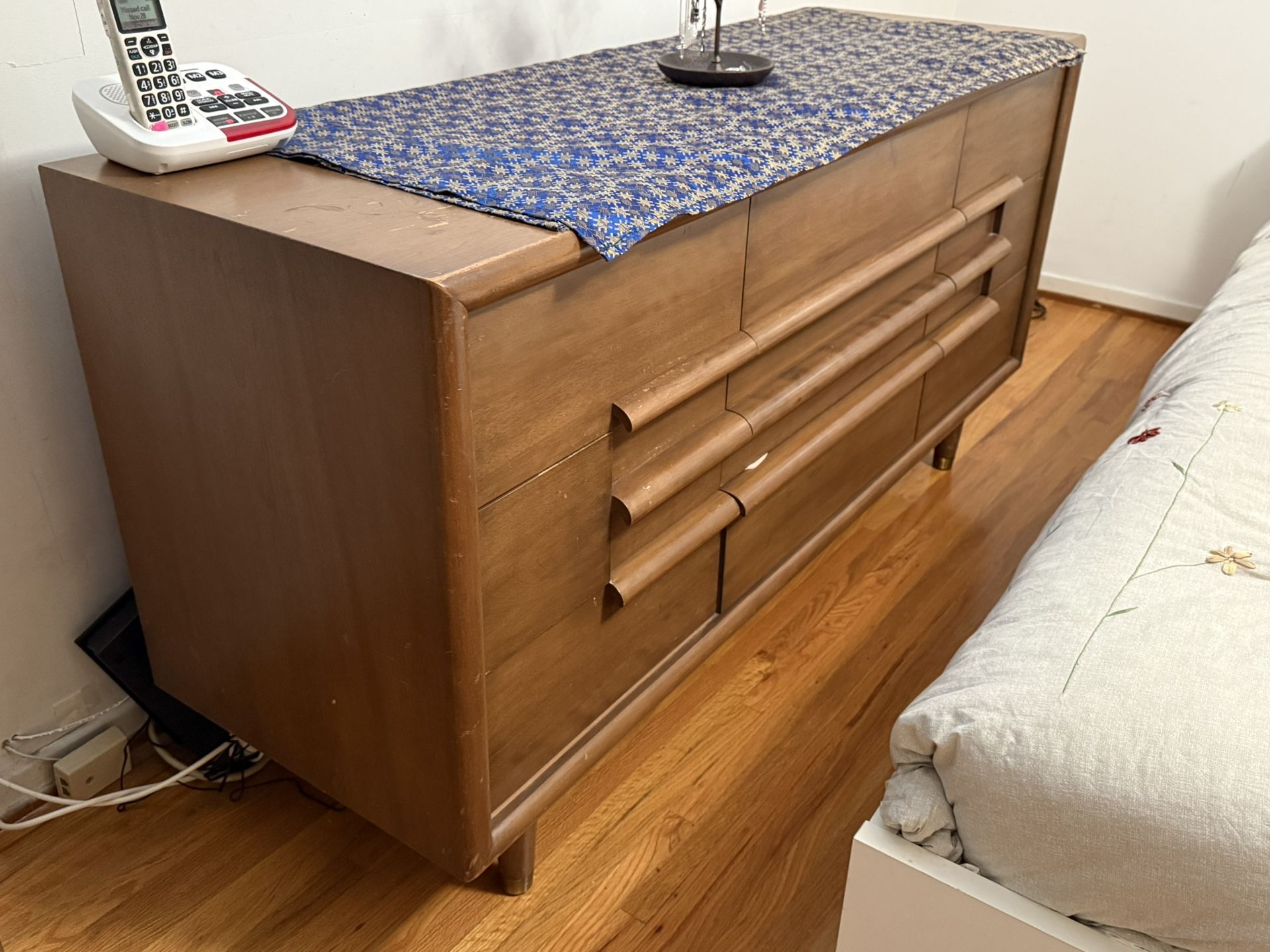 Mid century Modern 9 Drawer Dresser