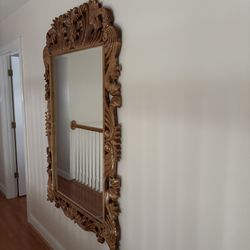 Luxury wall mounted mirror