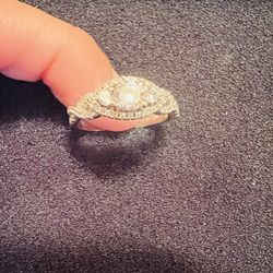 Sterling Silver Cocktail Ring Size 7 $12.00