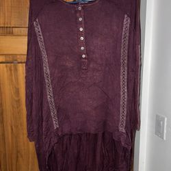 POL boutique size, small shirt
