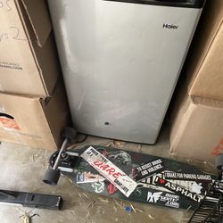 Haier Mini Fridge