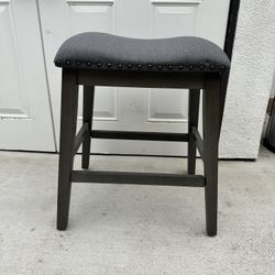  Upholstered Stools