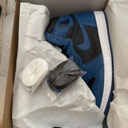 Jordan 1 “Dark marina Blue”