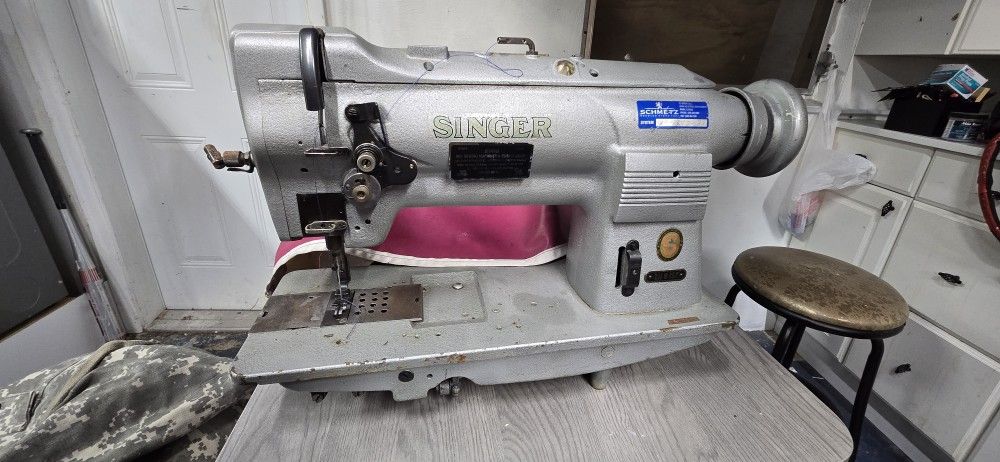 Upholstery Sewing Machine/ Maquina De Coser Tapicería