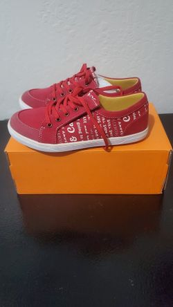 Girls Red Canvas Sneakers Size Youth 1. Livie And Luka Brand
